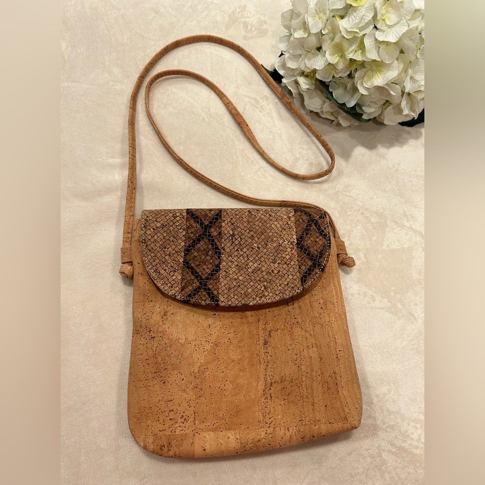 Minimalist vegan crossbody bags, handcrafted from premium cork fabric